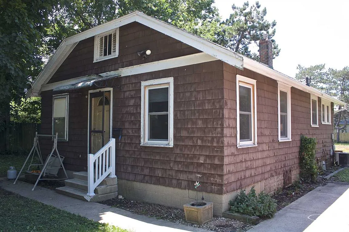 15 Rosenberg Ct photo 1
