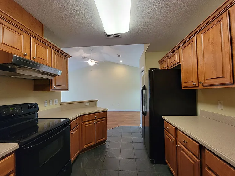 2372 Quazar Cir — Photo 8