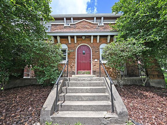 4th image of 4423 Erie Ave