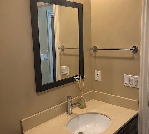 4th image of 1562 Haight St #1
