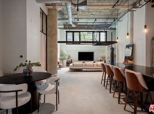 330 W 11th St APT 104, Los Angeles, CA 90015