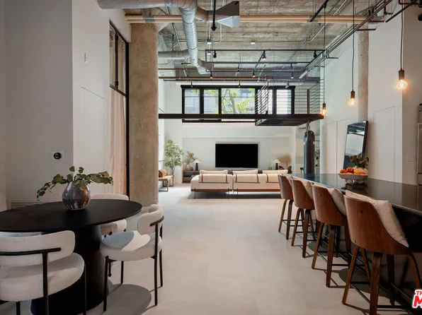 330 W 11th St APT 104, Los Angeles, CA 90015