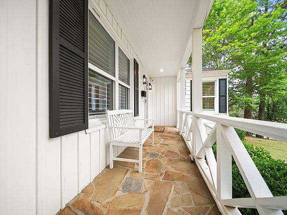 4th image of 2523 Durwood Rd