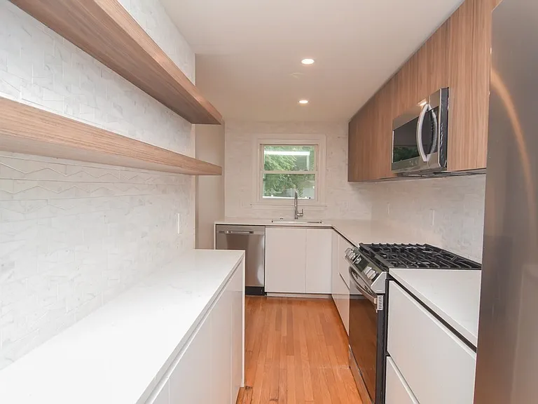 37-49 Arcadia Ave #45 — Photo 3