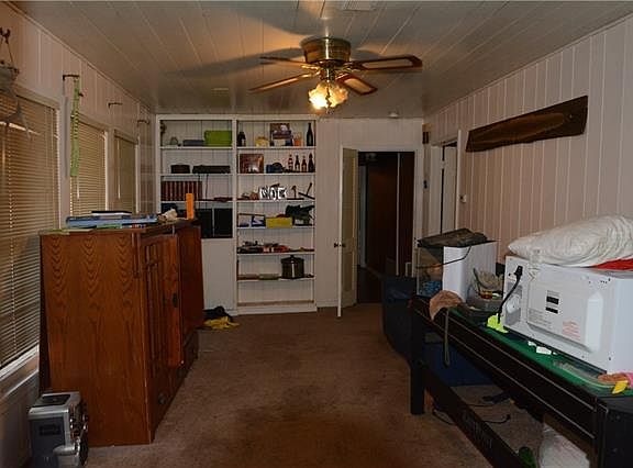 4th image of 108 Hale St