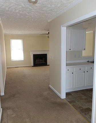 5th image of 6313 Streeter Dr