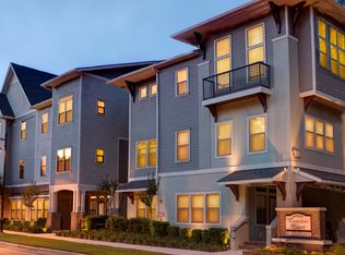 1142 SW 3rd Ave APT 301, Gainesville, FL 32601