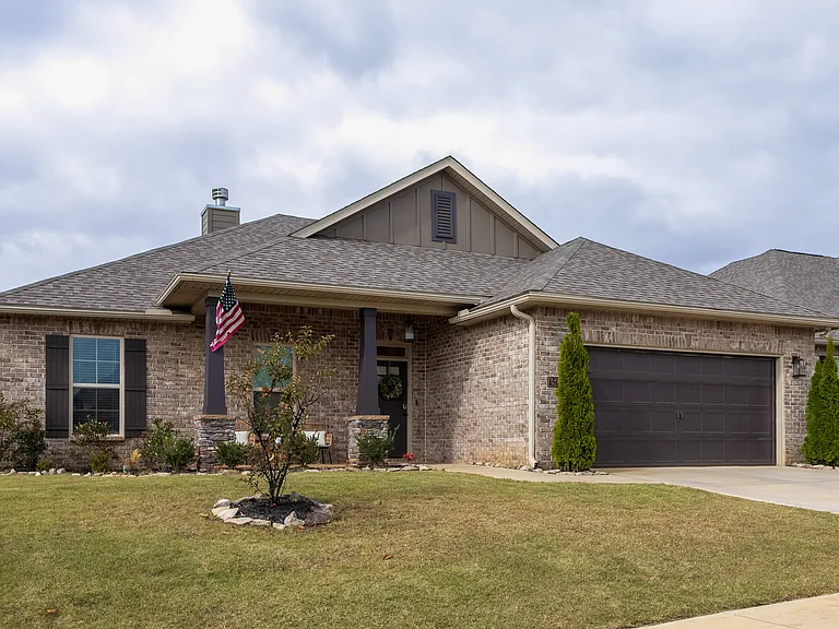 15689 Big Ben Dr NW — Photo 2