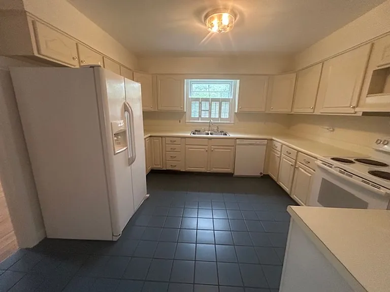 10 Bevlyn Dr — Photo 15
