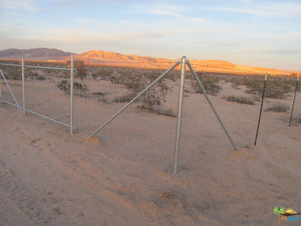 1st image of 285 El Bandido Way