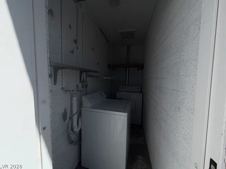1628 Thelma Ln #1628 — Photo 8