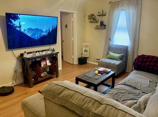 88 Front St #1R, Clinton, MA 01510