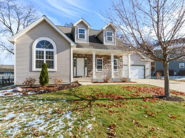 163 North Water Crest COURT, Elkhorn, WI 53121