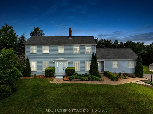 462 Franklin Dr, Selwyn, ON K9J 6X4