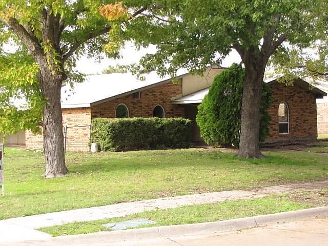 1st image of 2501 Norway Dr