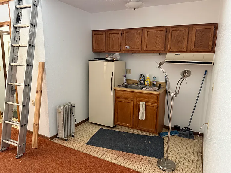 212 Church St — Photo 2