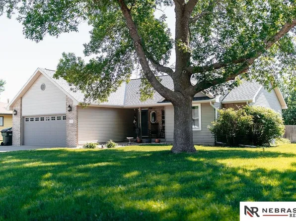 1796 N Locust St, Wahoo, NE 68066