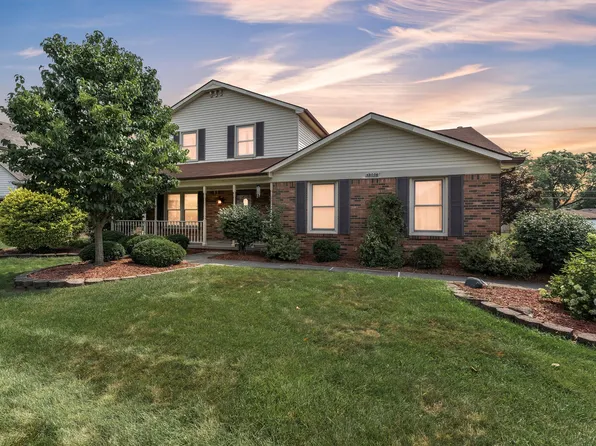 15034 Golfview Dr, Livonia, MI 48154