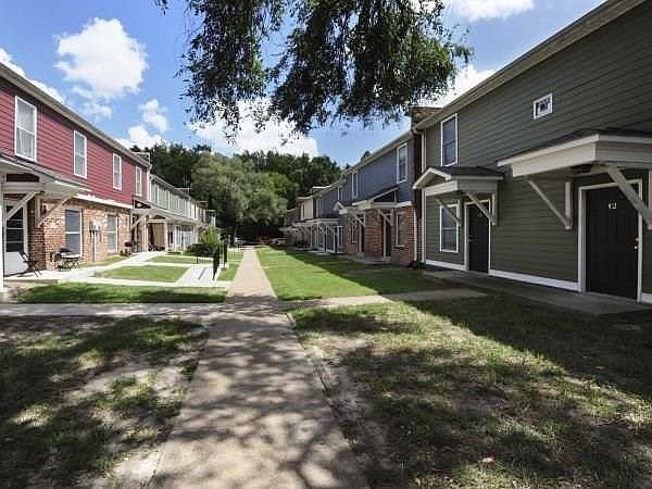 1st image of 4101 North Ave