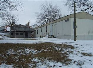 127 W Parker St, Morganfield, KY 42437
