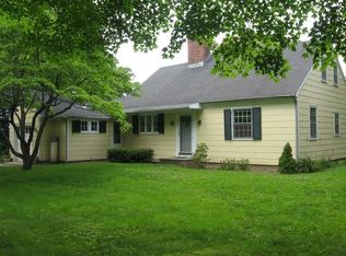 7 Sarah Sanford Rd W, Bridgewater, CT 06752