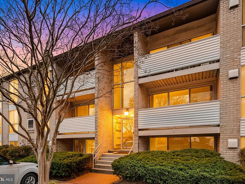 1st image of 5606 Bloomfield Dr APT 104
