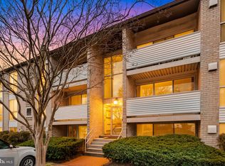 5606 Bloomfield Dr APT 104, Alexandria, VA 22312