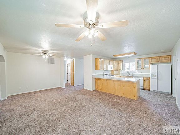4th image of 116 Douglas Dr