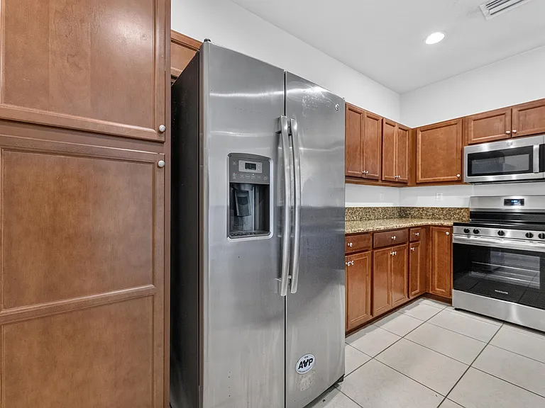 17094 SW 95th Ter — Photo 12