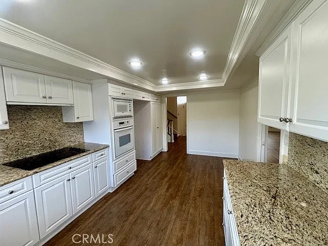 3571 Carnation Cir — Photo 6