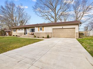 1923 S Saratoga Ave, Springfield, MO 65804