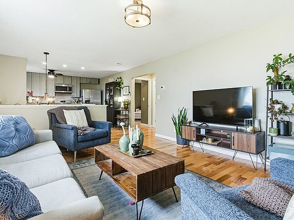 4th image of 2486 Coulter Cove Rd