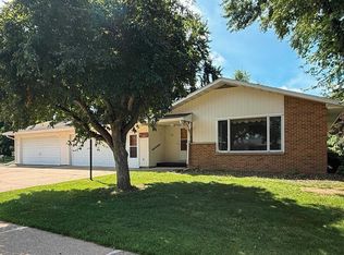 1710 W 5th St, Marshfield, WI 54449