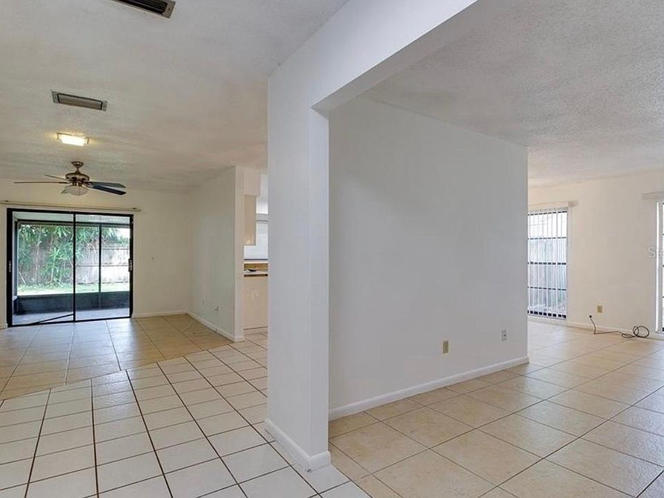 1st image of 4015 Arroyo Ln