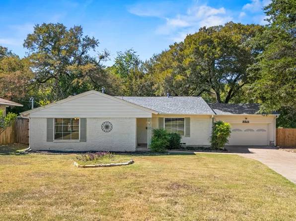 2215 Mack Ln, Dallas, TX 75227