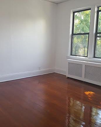 3rd image of 9027 198th St #3