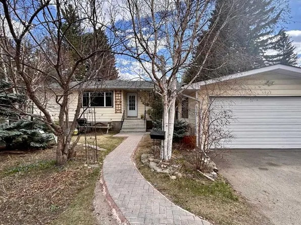 5924 W Bow Cres NW, Calgary, AB T3B 2B7