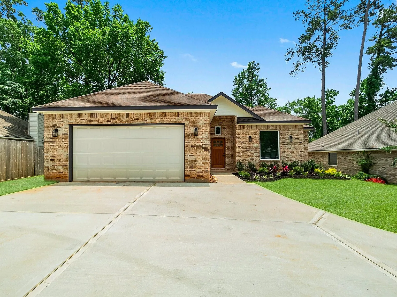 3 bed, 2.0 bath, 1772 sqft, $2,250 — Photo 2