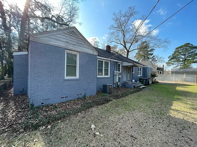 208 Greenwood Ave #B — Photo 24