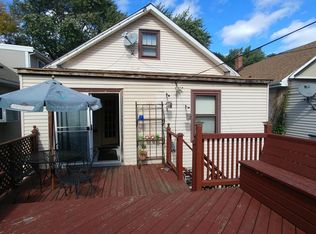 2439 W Byron St, Chicago, IL 60618