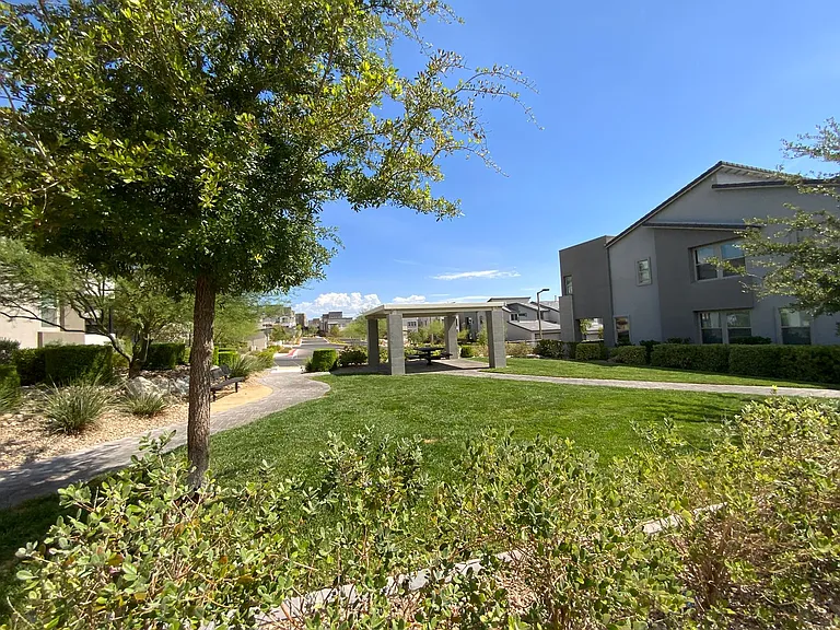 11589 Alpine Cove Ave — Photo 40