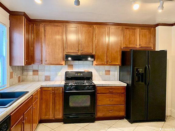 4th image of 1948 Lombard St Unit 1948