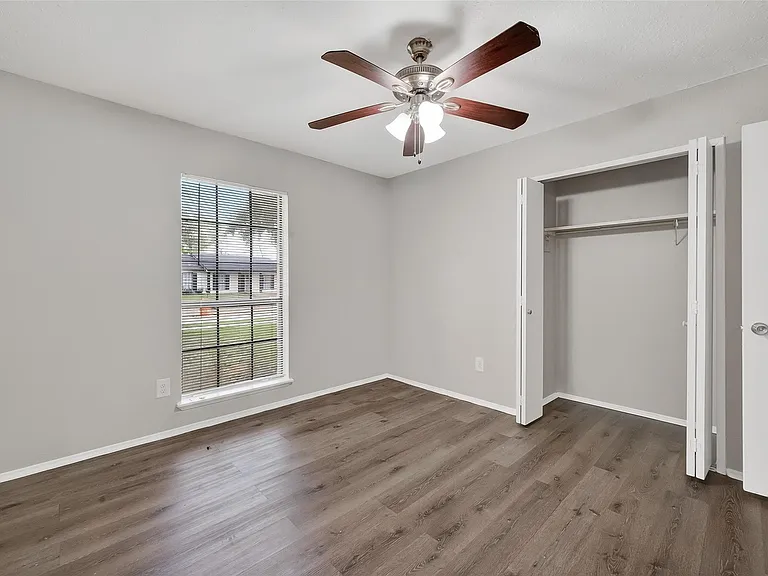 14034 Lourdes Dr — Photo 21