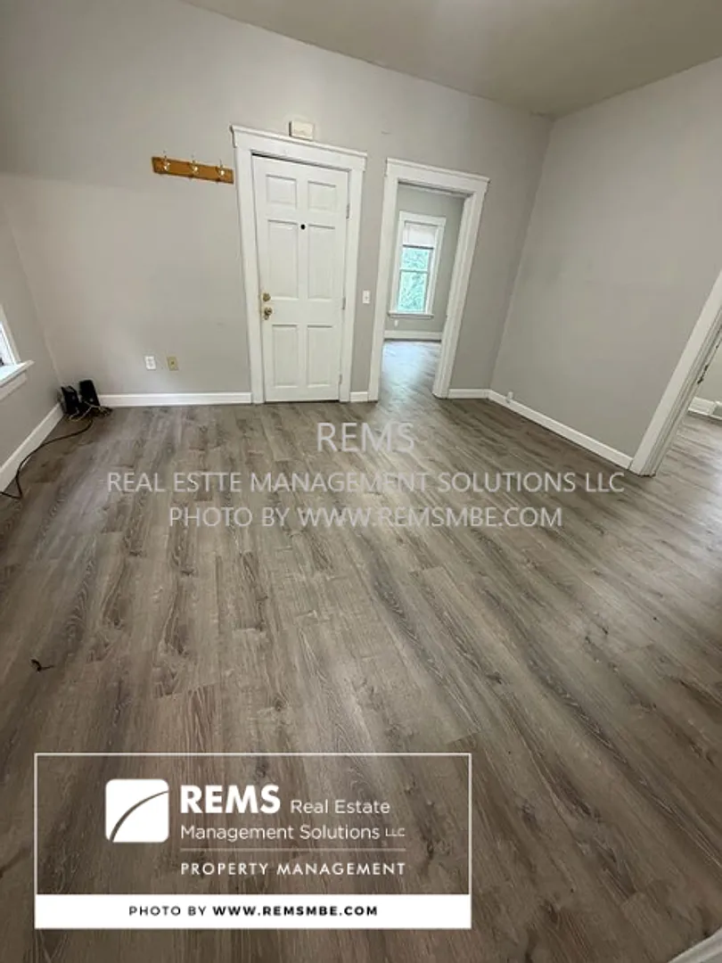 947 Williamson Street — Photo 2