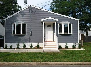 91 Bray Ave, Middletown, NJ 07748