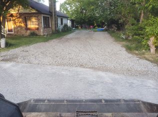 221 N Sackett Rd, Lakeside Marblehead, OH 43440