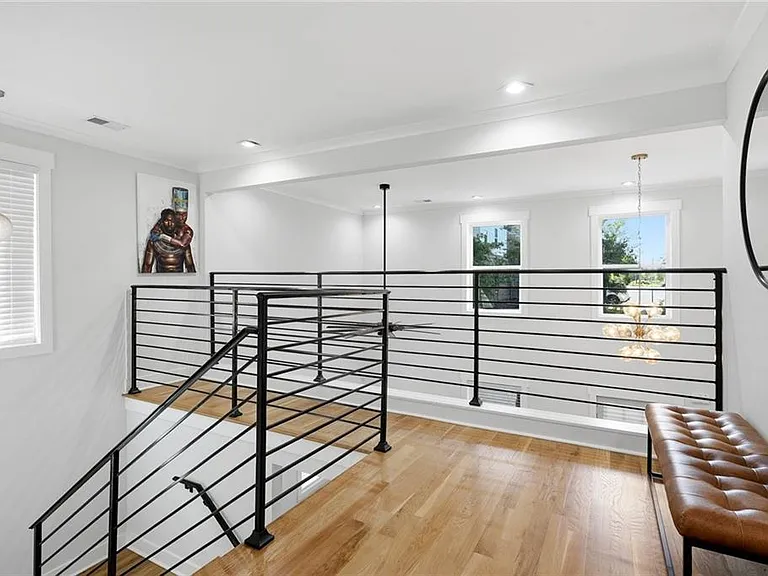 1261 Martin St SE — Photo 11