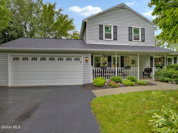 28 Mallards Landing North, Waterford, NY 12188
