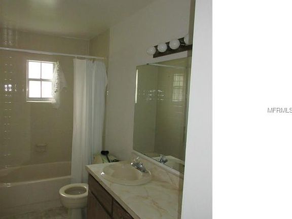 4th image of 1660 Tarrytown Ave