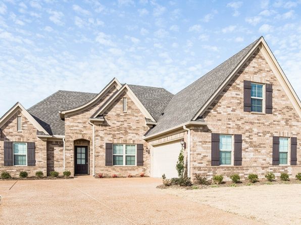 3363 Hill Valley Ln
